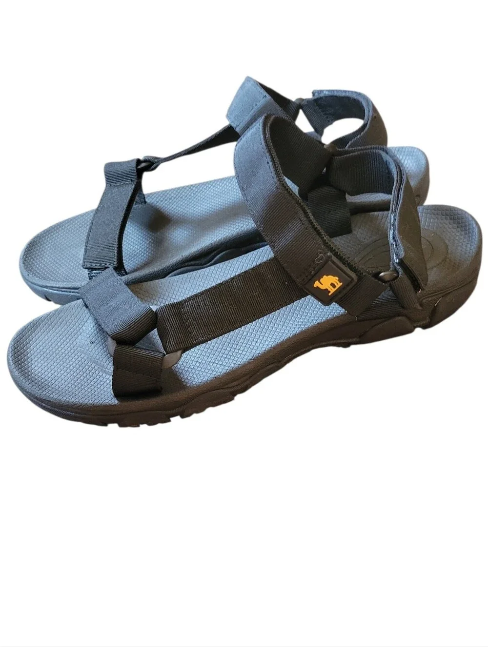 NWOT CAMEL CROWN Mens Sandals 8